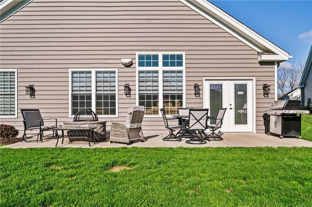 263 Liberty Blvd, Cecil, PA 15317