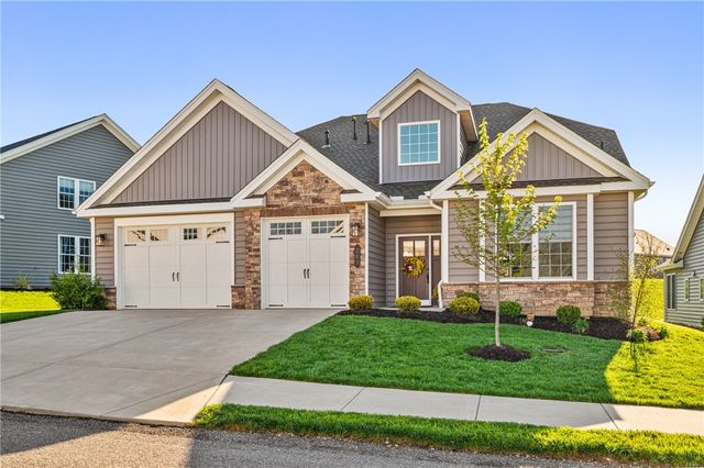 263 Liberty Blvd, Cecil, PA 15317