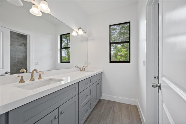 141 W 16th Street, West Palm Beach, FL 33404