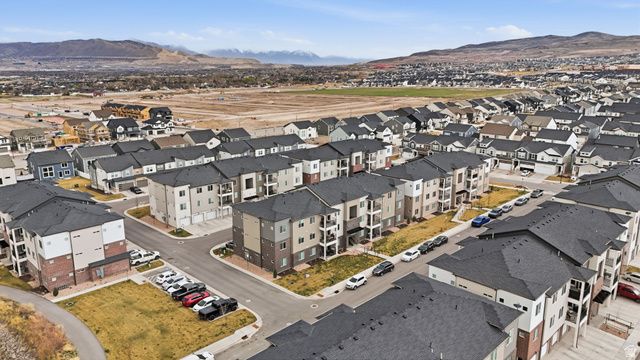 13526 S POOLE DR, Herriman, UT 84096