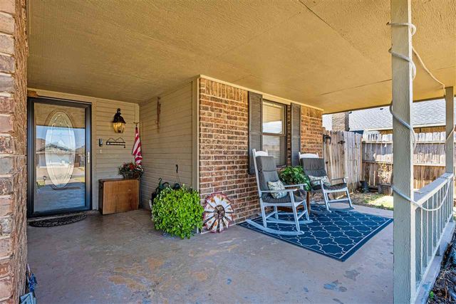 3910 SW Parkridge Blvd, Lawton, OK 73505