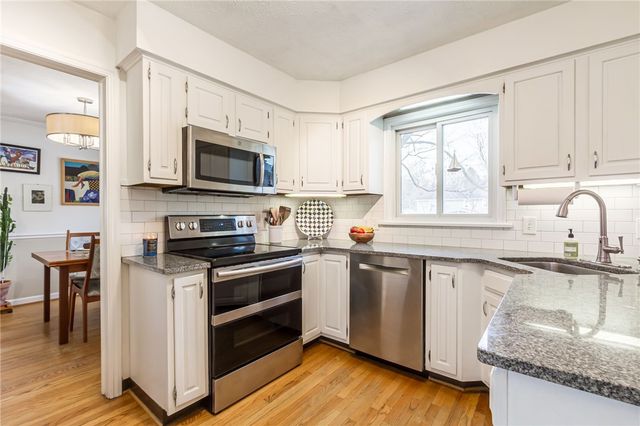 51 Oak Manor Lane, Pittsford, NY 14534