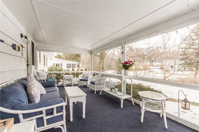 51 Oak Manor Lane, Pittsford, NY 14534