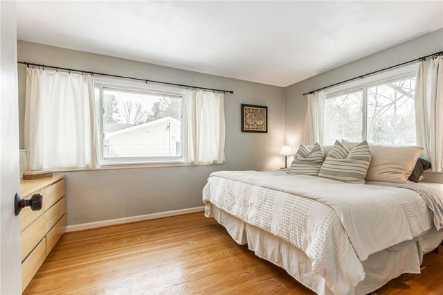 51 Oak Manor Lane, Pittsford, NY 14534