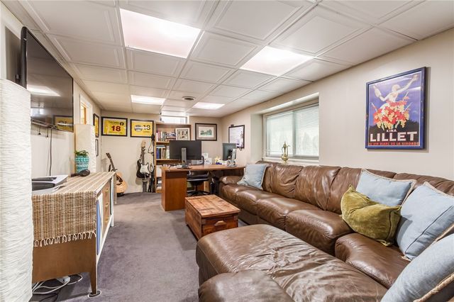 51 Oak Manor Lane, Pittsford, NY 14534