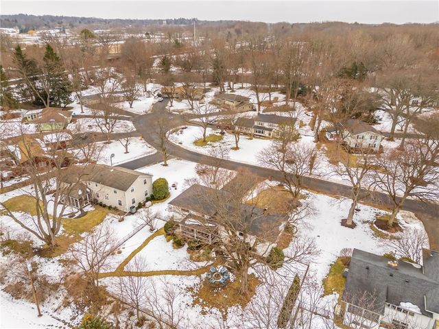 51 Oak Manor Lane, Pittsford, NY 14534