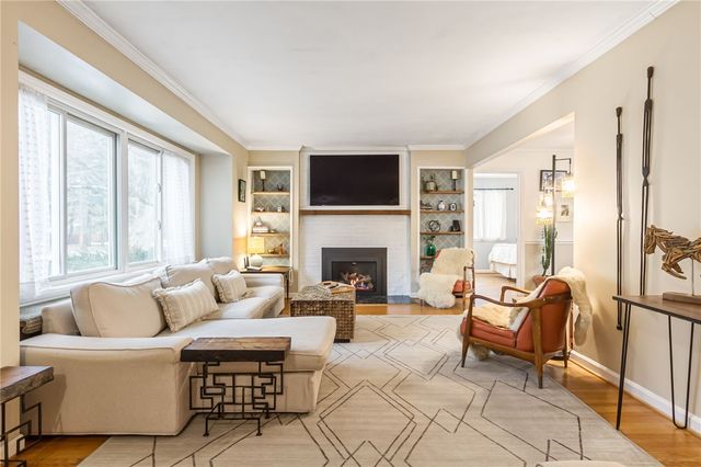 51 Oak Manor Lane, Pittsford, NY 14534