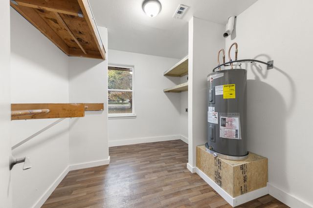 1136 Bear Creek Road, Cedar Hill, TX 75104