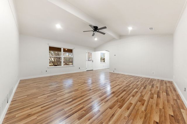 1136 Bear Creek Road, Cedar Hill, TX 75104