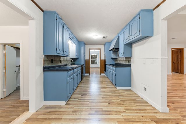 1136 Bear Creek Road, Cedar Hill, TX 75104