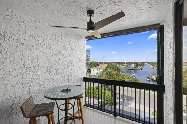 1155 Hillsboro Mile 402, Hillsboro Beach, FL 33062