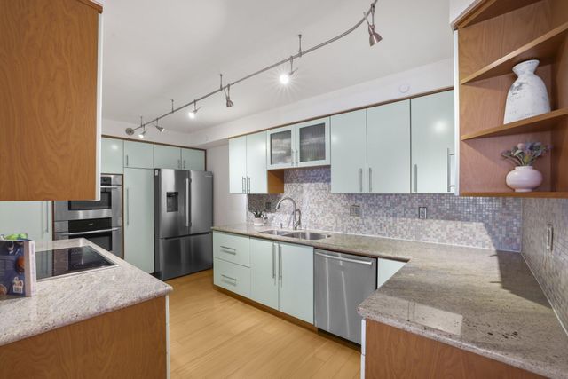 1155 Hillsboro Mile 402, Hillsboro Beach, FL 33062