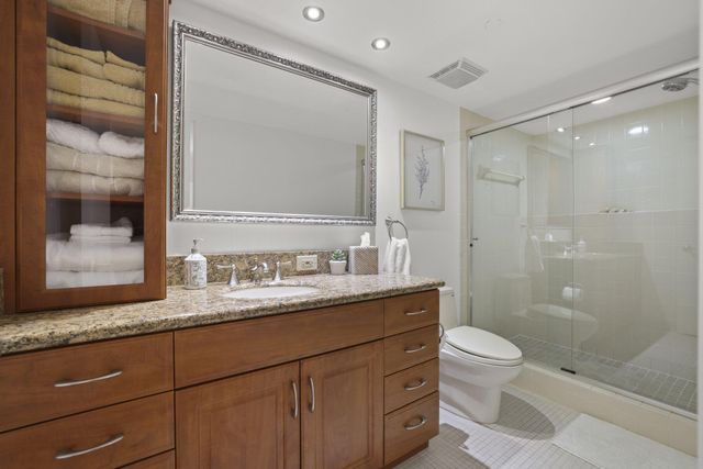 1155 Hillsboro Mile 402, Hillsboro Beach, FL 33062