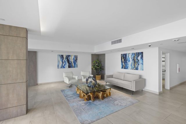 1155 Hillsboro Mile 402, Hillsboro Beach, FL 33062