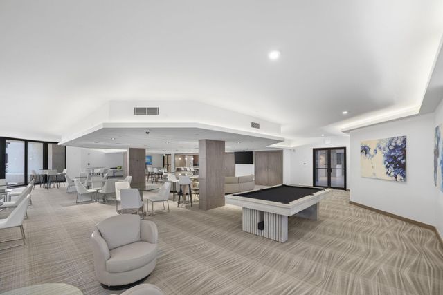 1155 Hillsboro Mile 402, Hillsboro Beach, FL 33062