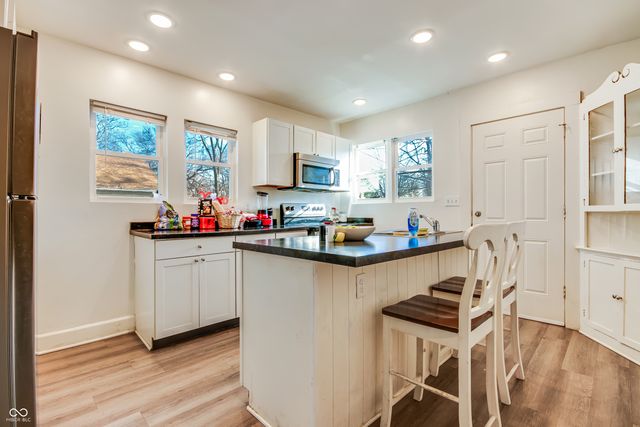 951 W 33rd Street, Indianapolis, IN 46208