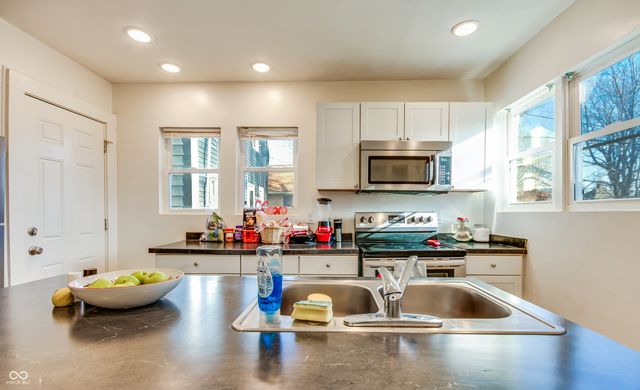 951 W 33rd Street, Indianapolis, IN 46208