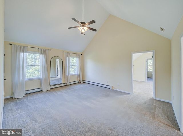 3 PRALL CT, Ringoes, NJ 08551