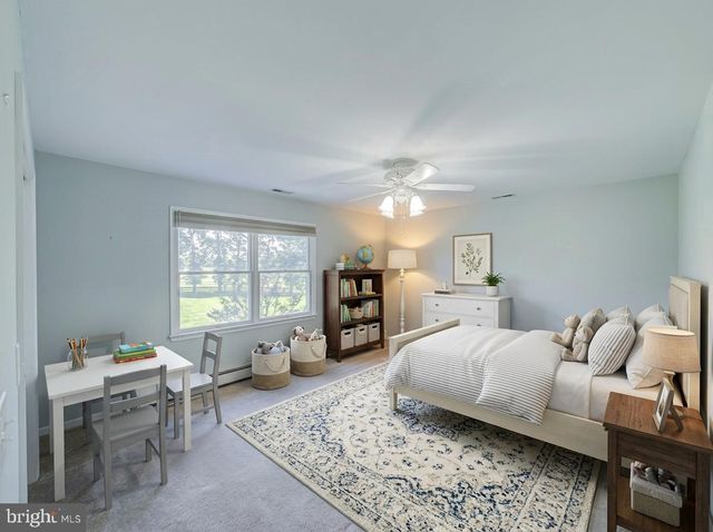 3 PRALL CT, Ringoes, NJ 08551