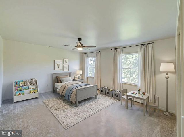 3 PRALL CT, Ringoes, NJ 08551