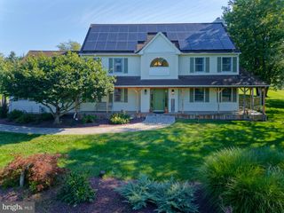3 PRALL CT, Ringoes, NJ 08551