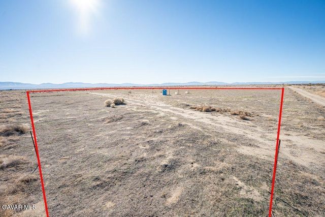 Cor Ave E K8 96 Ste, Lancaster, CA 93535