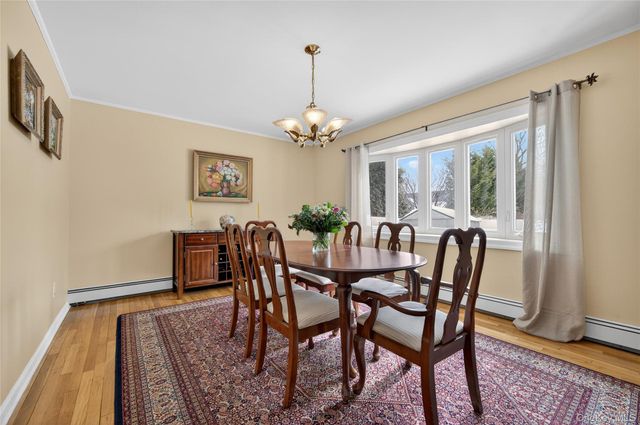 84 Ohio Avenue, Massapequa, NY 11758