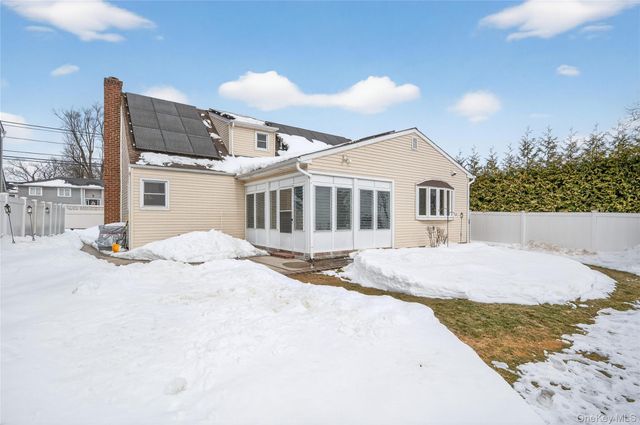 84 Ohio Avenue, Massapequa, NY 11758