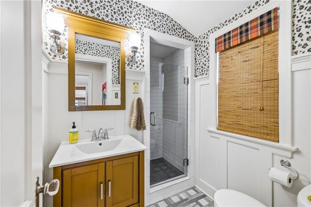 416 E 66th Terrace, Kansas City, MO 64131