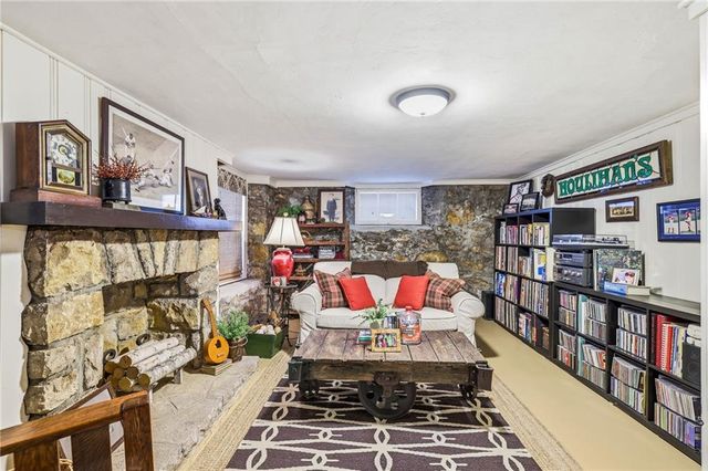 416 E 66th Terrace, Kansas City, MO 64131