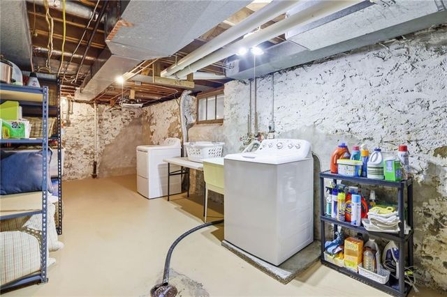 416 E 66th Terrace, Kansas City, MO 64131