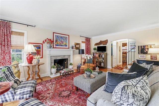 416 E 66th Terrace, Kansas City, MO 64131