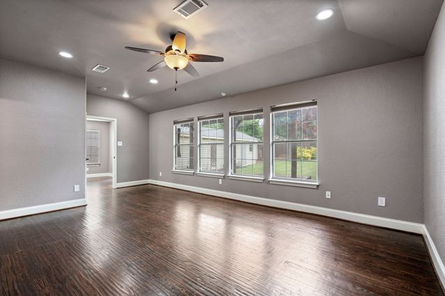 8406 Lakemont Drive, Dallas, TX 75209