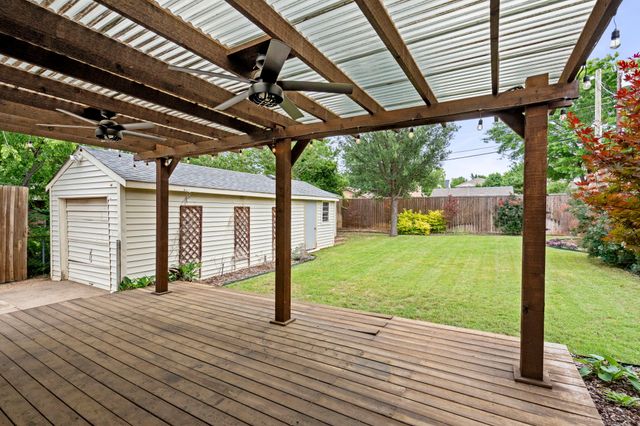 8406 Lakemont Drive, Dallas, TX 75209