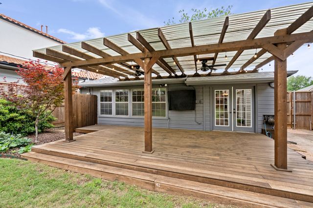 8406 Lakemont Drive, Dallas, TX 75209