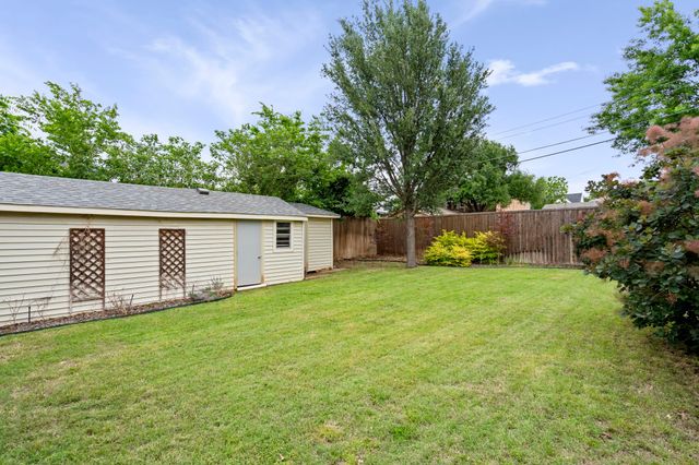 8406 Lakemont Drive, Dallas, TX 75209