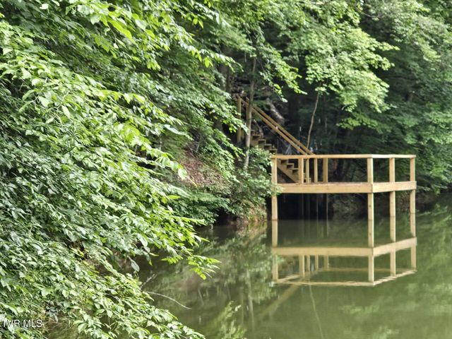 2264 Devault Bridge Road, Piney Flats, TN 37686