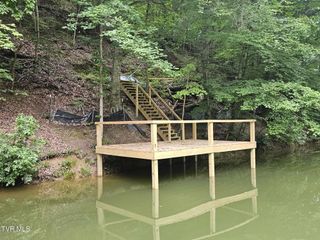2264 Devault Bridge Road, Piney Flats, TN 37686
