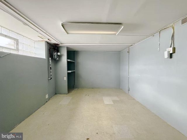 2221 LONGSHORE AVE, Philadelphia, PA 19149