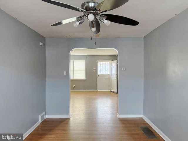 2221 LONGSHORE AVE, Philadelphia, PA 19149