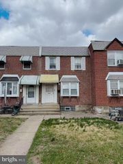 2221 LONGSHORE AVE, Philadelphia, PA 19149