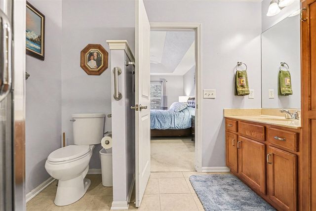 2141 Gray Oak Cove, Portage, MI 49024