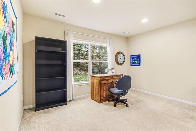 2141 Gray Oak Cove, Portage, MI 49024