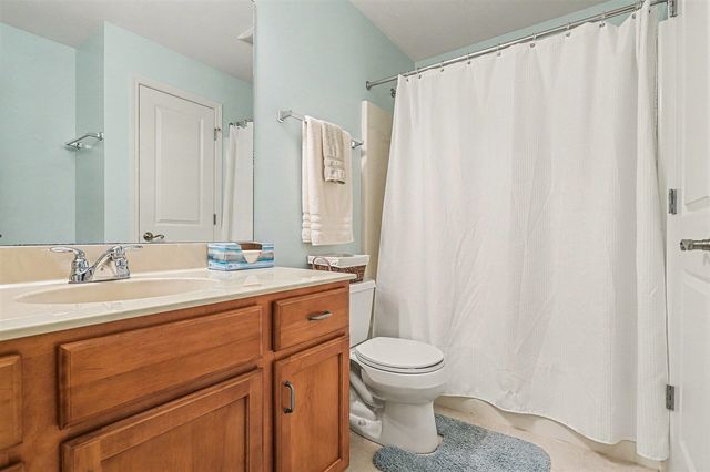 2141 Gray Oak Cove, Portage, MI 49024