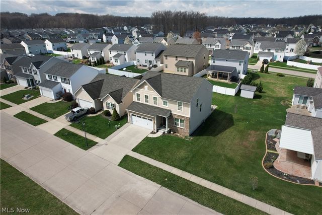 6138 E Meadow Farm Lane, Lorain, OH 44053