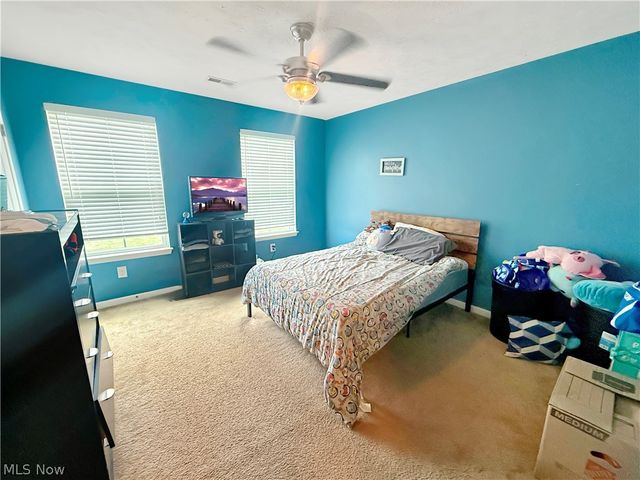 6138 E Meadow Farm Lane, Lorain, OH 44053