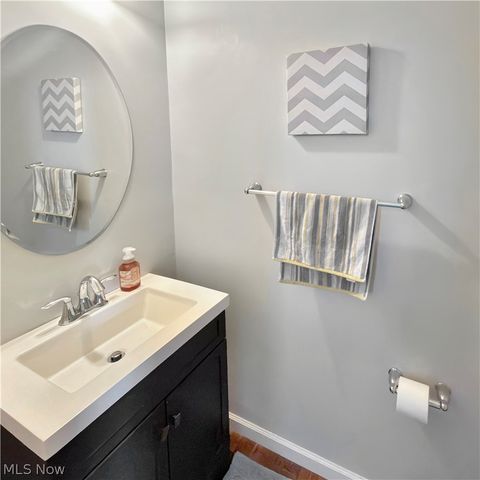 6138 E Meadow Farm Lane, Lorain, OH 44053