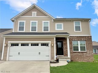 6138 E Meadow Farm Lane, Lorain, OH 44053