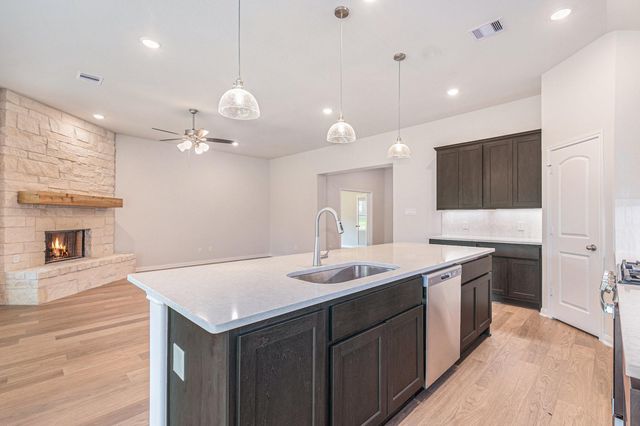 11739 Oakwood Ranch, Willis, TX 77378