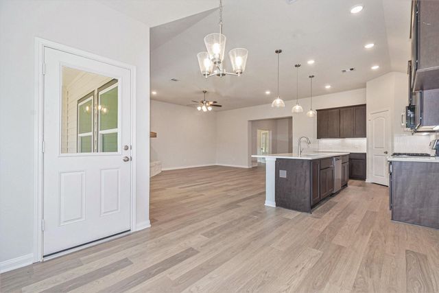 11739 Oakwood Ranch, Willis, TX 77378